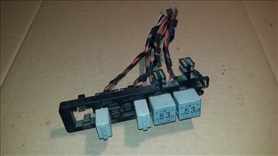 Volkswagen Passat B6 Biztosítéktábla / Relé Tábla