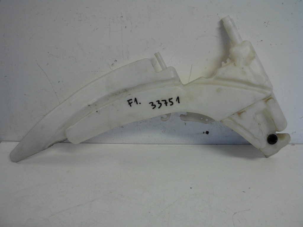 Ford Focus  ablakmosó tartály 1. kép