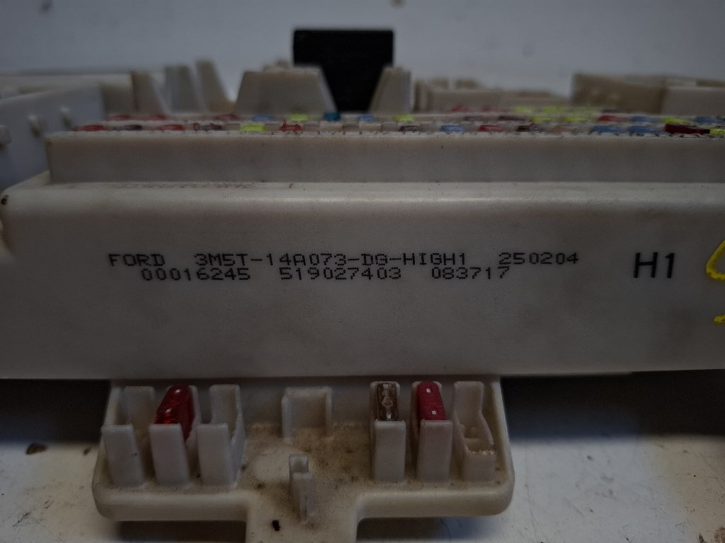 Ford Focus C-max  komfort elektronika 3M5T14A073DG 3. kép