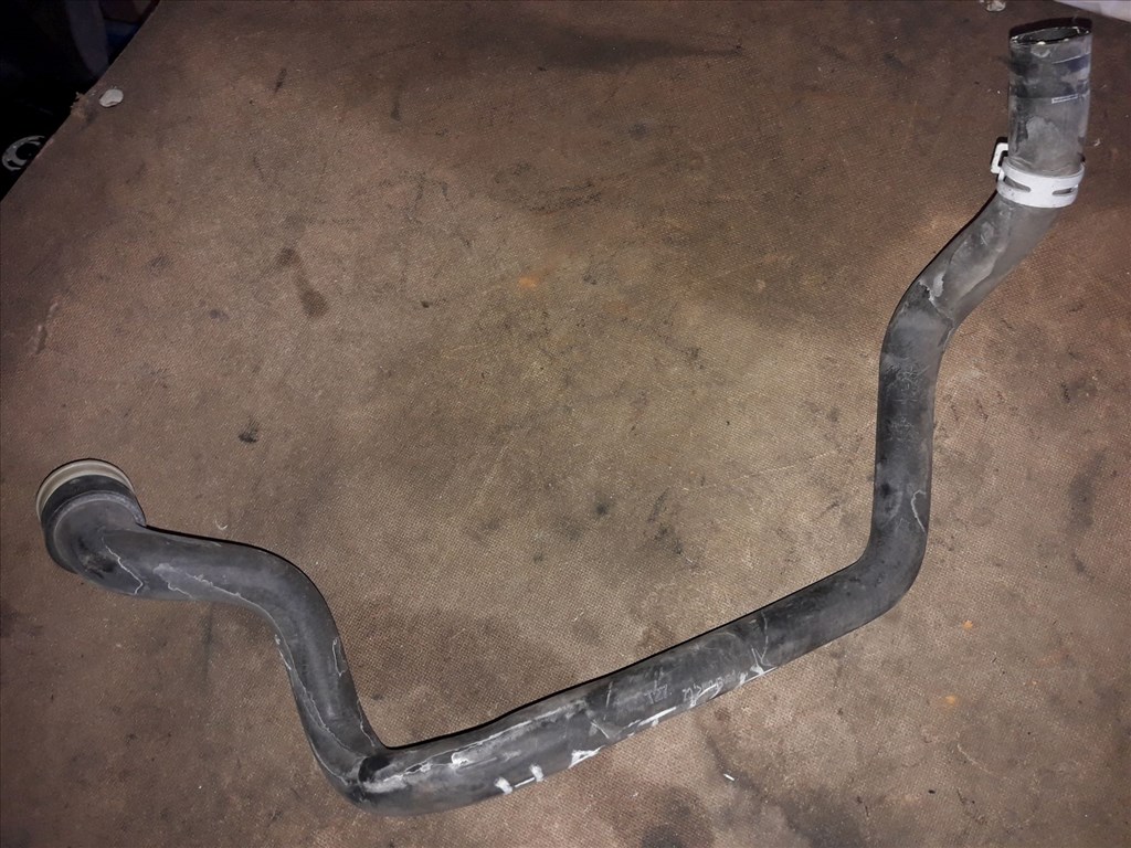 Opel Astra H Vízcsõ  Csonk 13 123 421 2. kép