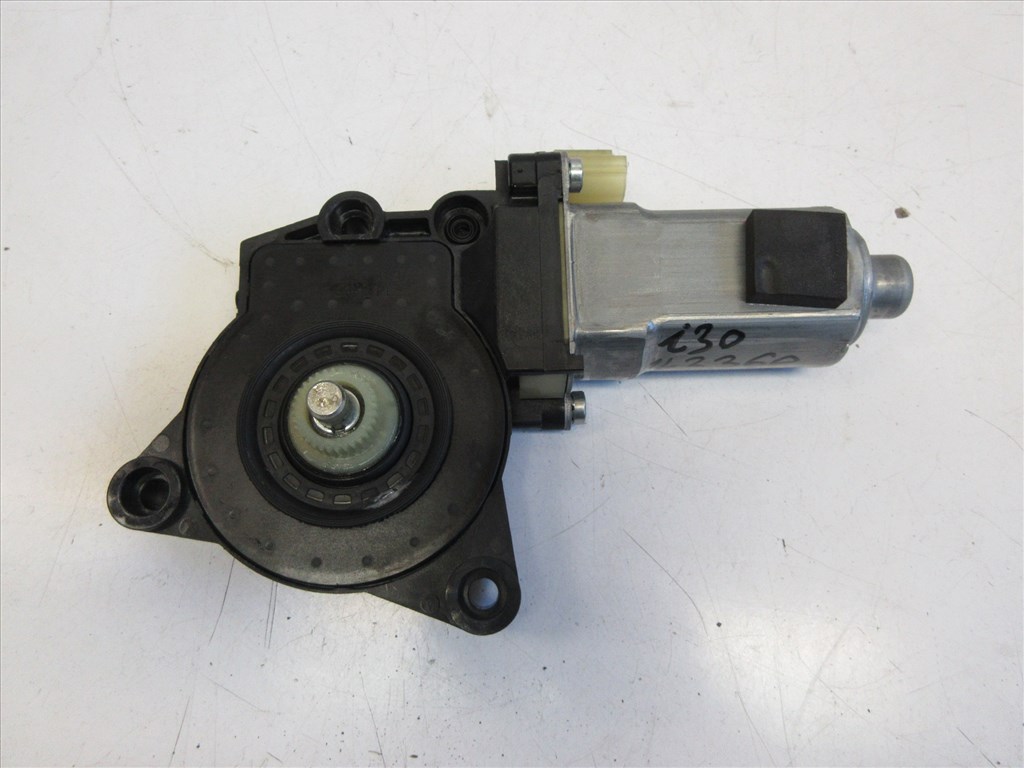 Hyundai I 30 (FD) bal hátsó ablakemelõ motor F00S1A2710 1. kép
