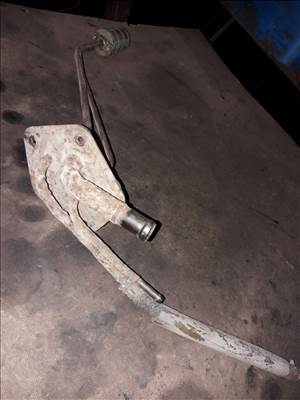 Mitsubishi L300 Üzemanyag Cső