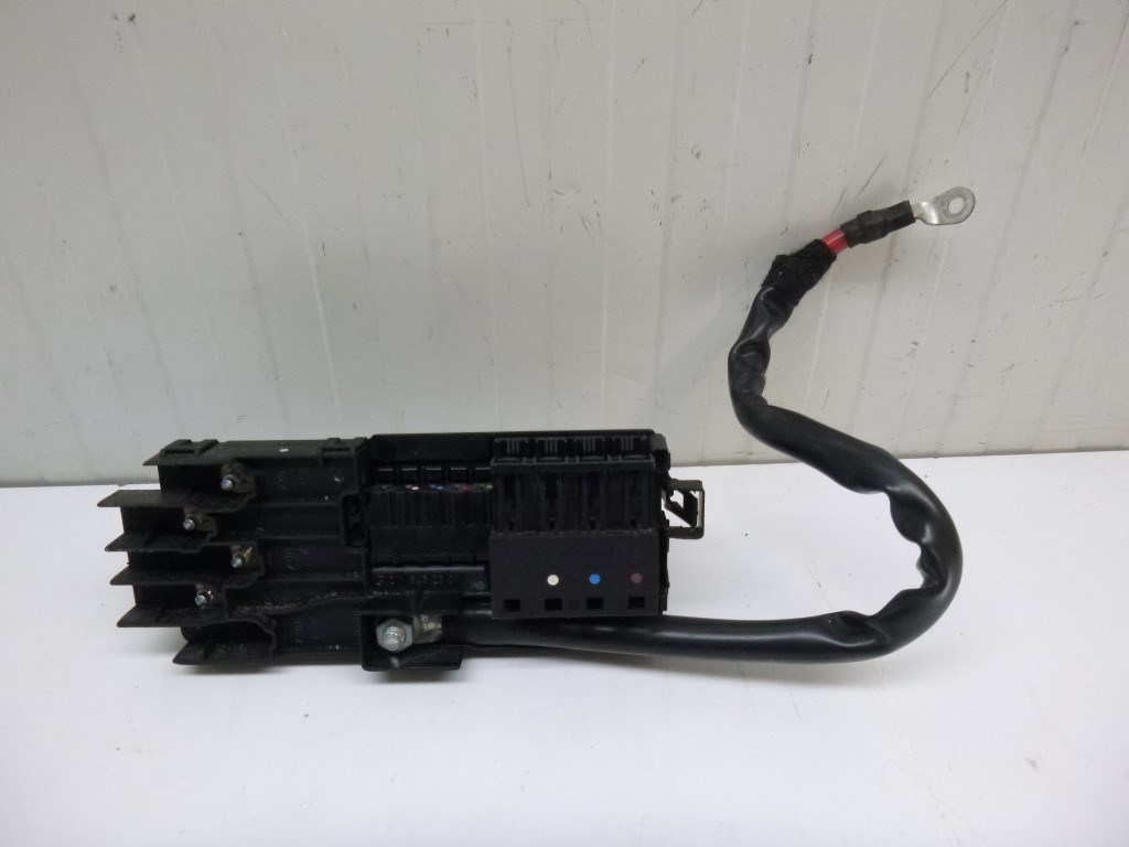 Mercedes-Benz 211 (W211) biztosítéktábla csomagtér 2115452301 1. kép