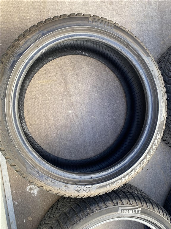  245/4019" újszerű Pirelli téli gumi 2 db 2. kép