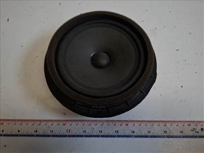 Suzuki SX4 S-Cross jobb első hangszóró 3910268L01