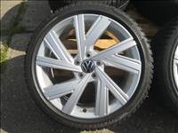 Volkswagen Golf 8 gyári "Bergamo" 18-as télikerék 