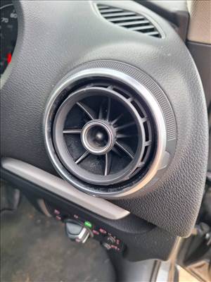 Audi A3 (8V) Műszerfal szellőző