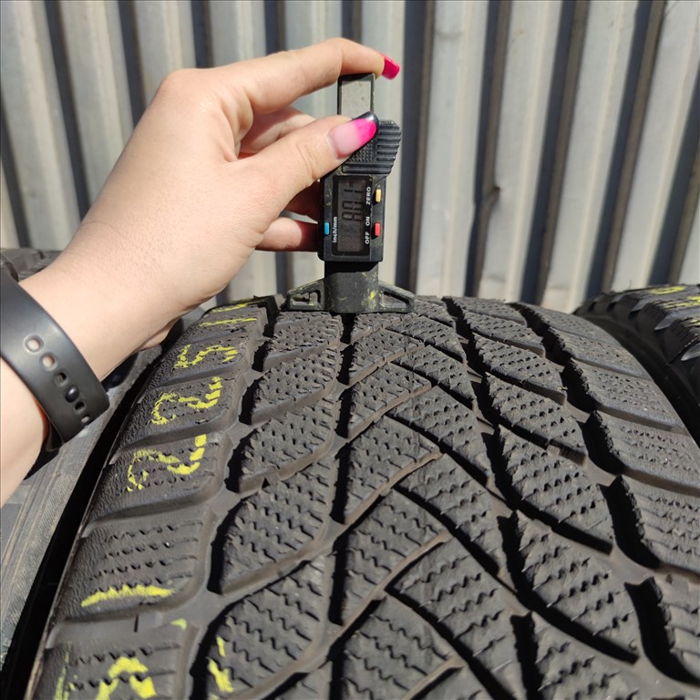 225/40 R18 Landsail téli gumi 99500ft a 4db/25/ 1. kép