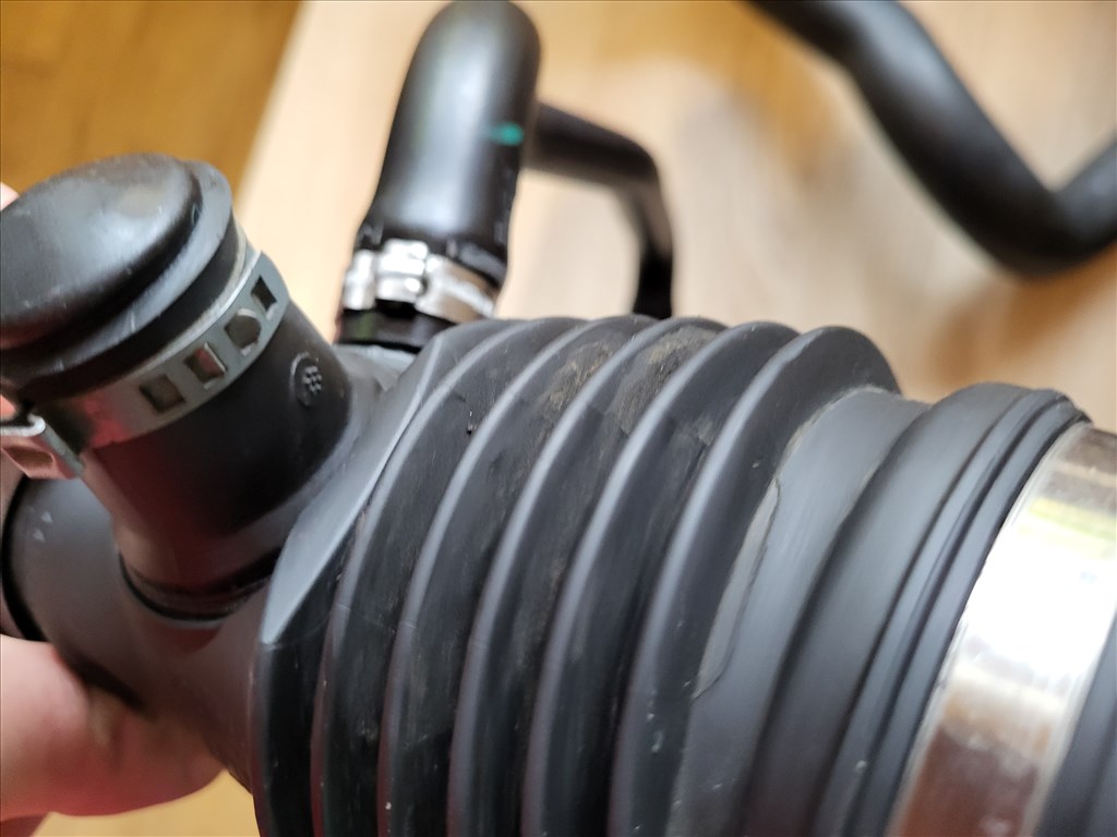 Fiat Bravo 2 1.9 Mjtd turbó cső 1. kép