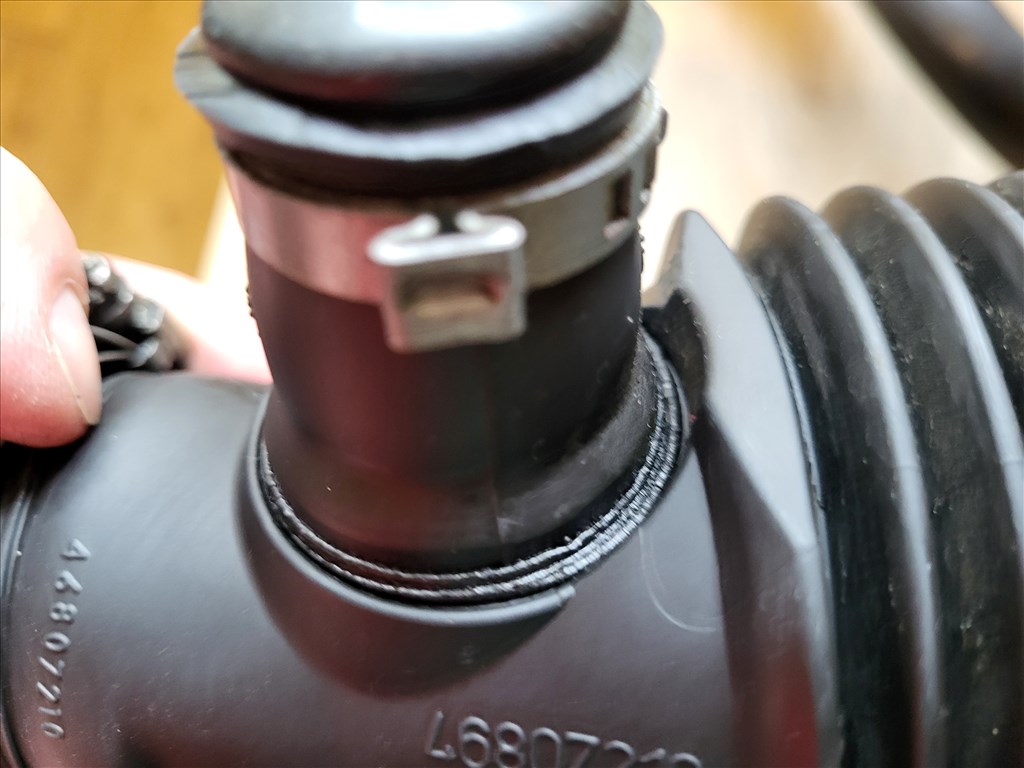 Fiat Bravo 2 1.9 Mjtd turbó cső 2. kép