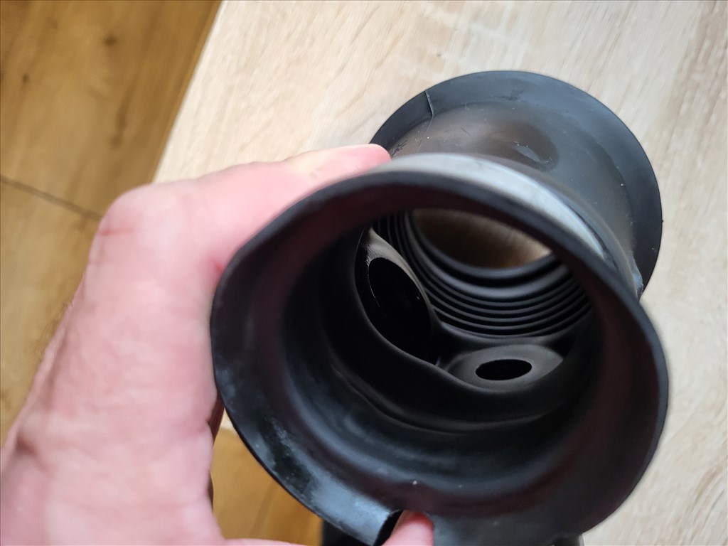 Fiat Bravo 2 1.9 Mjtd turbó cső 3. kép