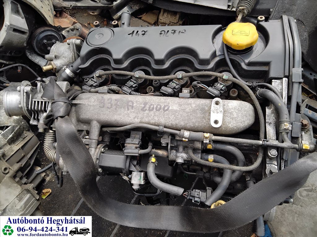Alfa Romeo 147 1.9 JTD 16V komplett motor  937a2000 1. kép