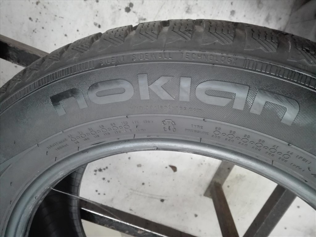 205/60R16 Nokian téli gumi garnitúra 205/60 r16 7. kép