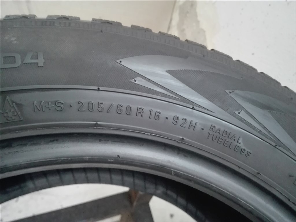 205/60R16 Nokian téli gumi garnitúra 205/60 r16 9. kép