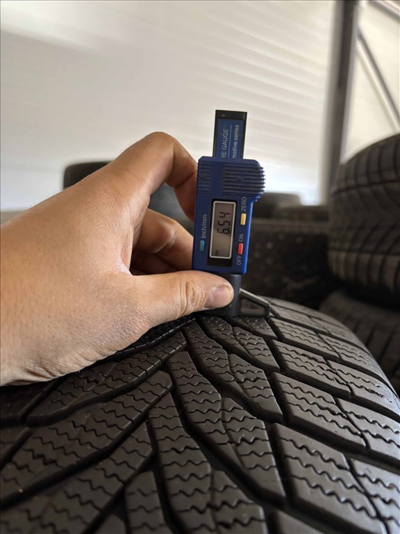 225/55r18 Nexen 2020 téligumi 4db eladó 225/55r18 garnitúra 8. kép