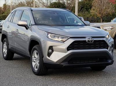 Toyota RAV4 (XA50) bontott alkatrészei