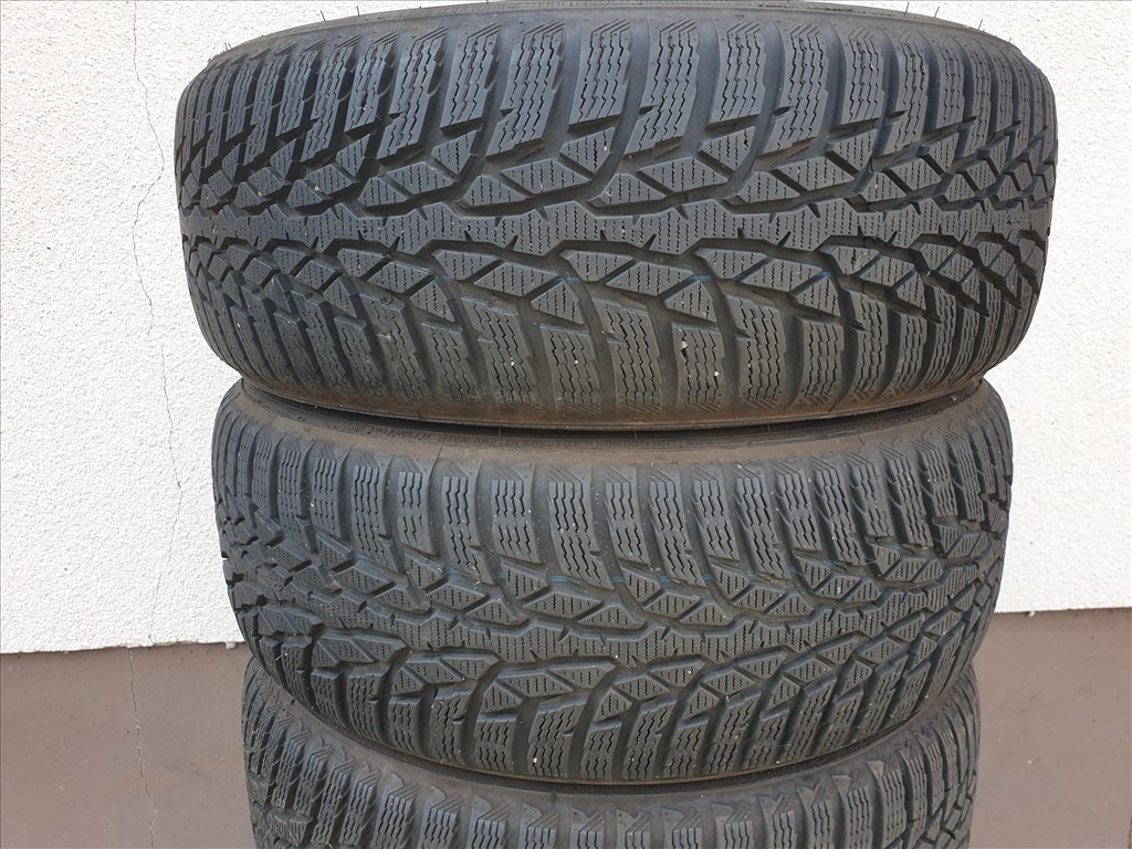 205/55 16 Nokian WR D4 2. kép