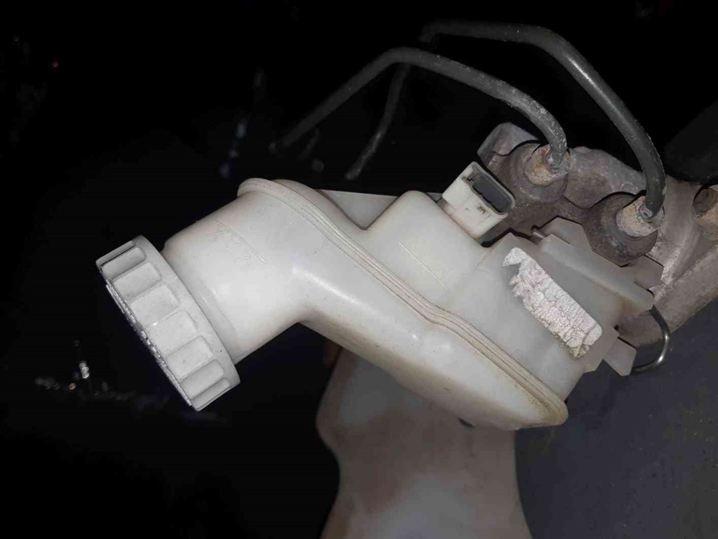 Suzuki Ignis 03-07 Devander  Fõfék Munkahenger  Fékfolyadék Tartály 874-08325 2. kép