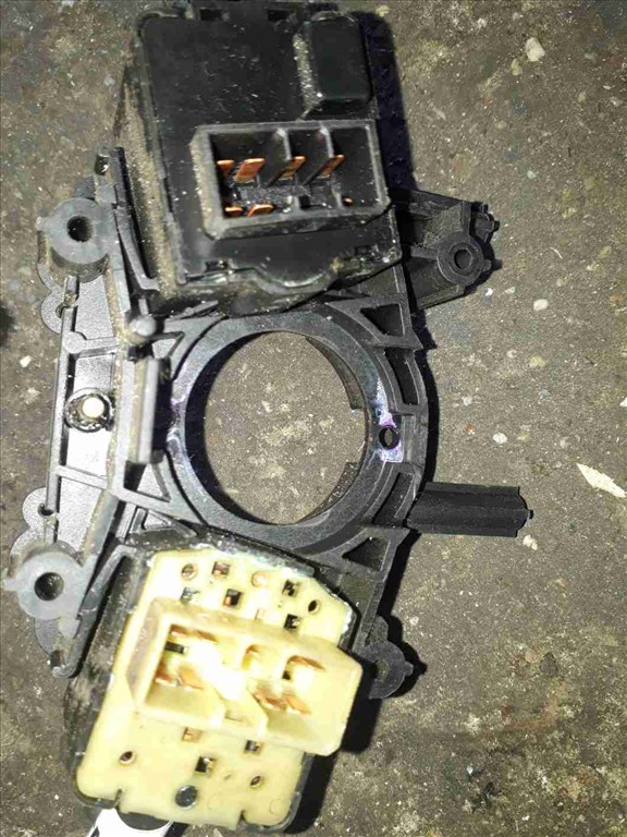 Daewoo Lanos Bajuszkapcsoló Konzol 2. kép