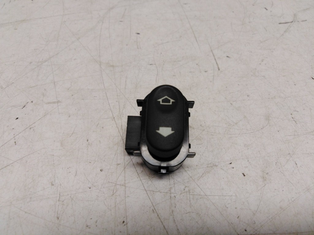 Jaguar S-type jobb hátsó ablakemelõ kapcsoló LNC6388AA 1. kép