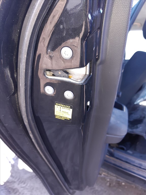 Suzuki Swift III 04-10 Bal Hátsó Ajtó 43R-00351 4. kép