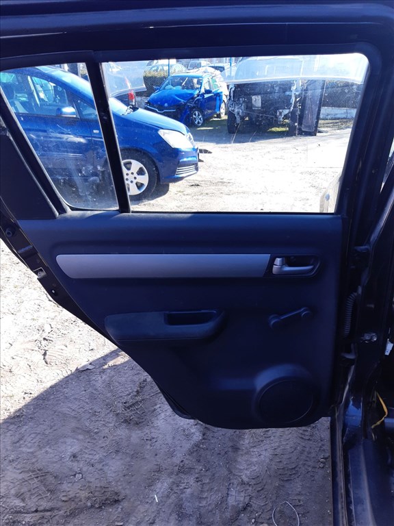 Suzuki Swift III 04-10 Bal Hátsó Ajtó 43R-00351 5. kép