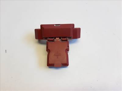 Nissan Note (E12) akkumlátor saru fedél