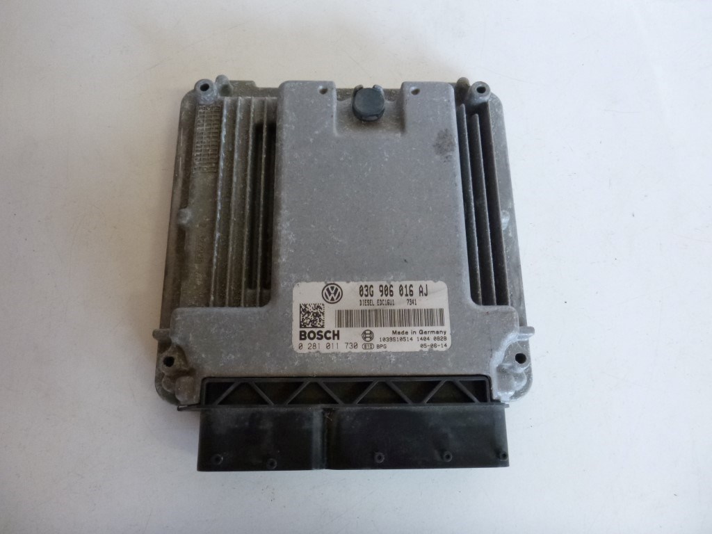 Seat Leon (1P) motorvezérlõ 03G906016AJ 0281011730 1. kép