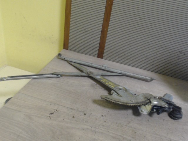 SUZUKI SWIFT 05-10 Jobb első ablakemelő szerkezet elektromos 1. kép