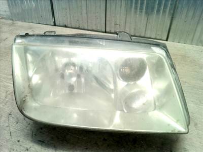 VOLKSWAGEN BORA Jobb első fényszóró