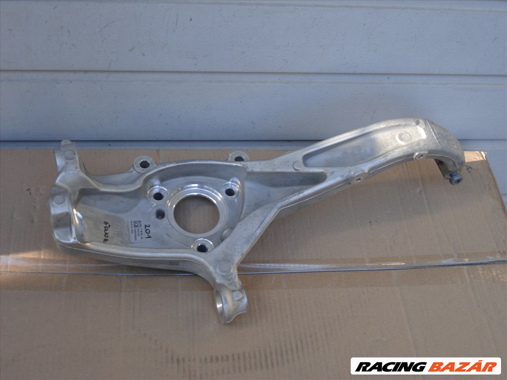 Tesla Model 3 Highland csonkállvány Tengelycsonk 1344311-00-E 2023-tól 5000 Km 4. kép