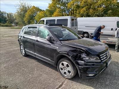 Volkswagen Tiguan II bontott alkatrészei