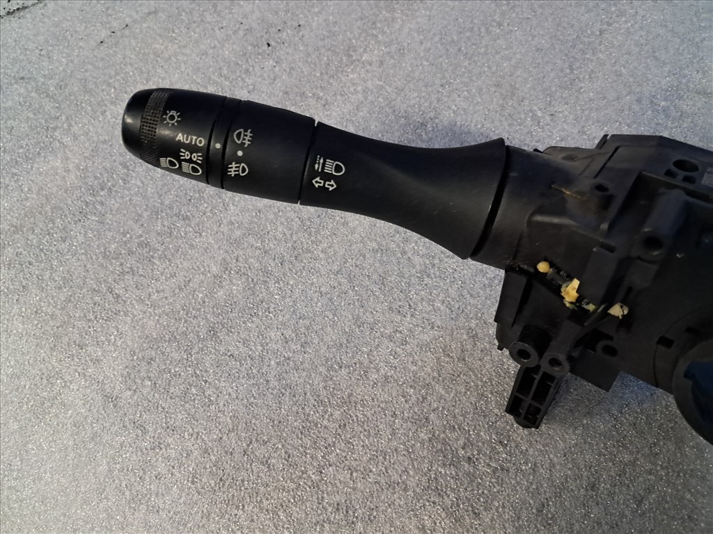 Dacia Duster II bajuszkapcsoló, komplett kormánykapcsoló 255678207r 3. kép