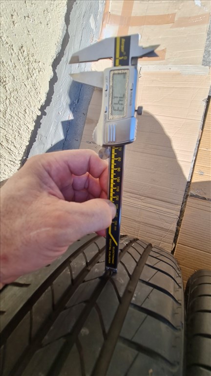 Eladó DOTZ Mugello 16" ET35 szett, 5x114.3, 205/55 újszerű Goodyear Efficientgrip  nyári gumival  3. kép