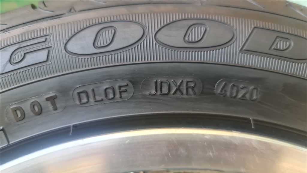 Eladó DOTZ Mugello 16" ET35 szett, 5x114.3, 205/55 újszerű Goodyear Efficientgrip  nyári gumival  4. kép