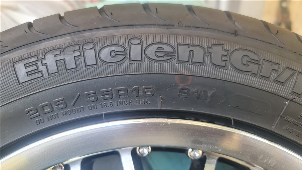 Eladó DOTZ Mugello 16" ET35 szett, 5x114.3, 205/55 újszerű Goodyear Efficientgrip  nyári gumival  5. kép