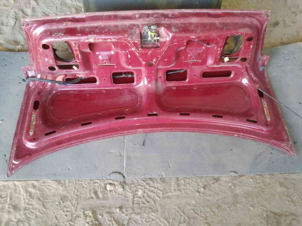 Suzuki Swift II 92-03 Csomagtér Ajtó 2. kép