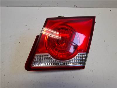 Chevrolet Cruze 4 ajtós jobb hátsó belső lámpa