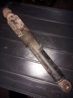 Opel Campo Első Lengéscsillapító