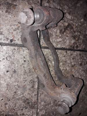 Opel Frontera A Bal Első Féknyereg Tartó