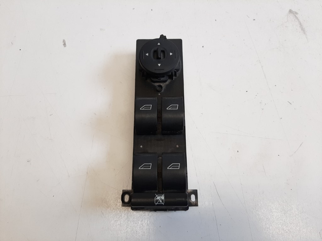 Ford Focus C-max bal elsõ ablakemelõ kapcsoló 3M5T14A132AG 1. kép