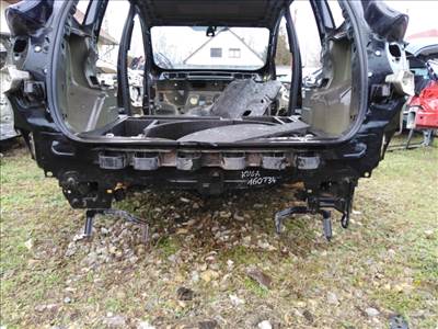 Ford Kuga (C394) hátfal