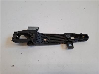 Mazda 2 (DE) jobb első kilincsfészek