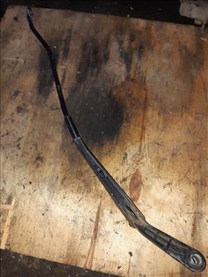 Ford Transit Connect Bal Első Ablaktörlő Kar