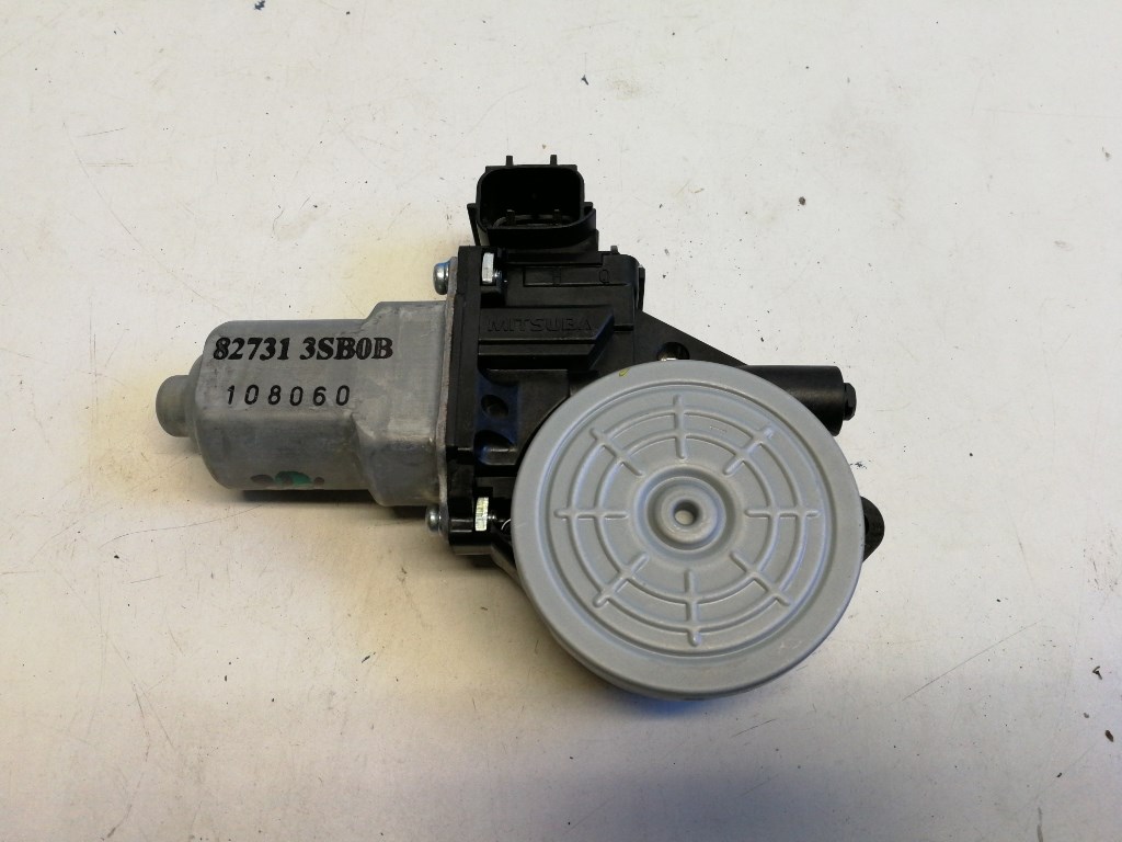 Nissan Navara (D23) bal hátsó ablakemelõ motor 827313SB0B 2. kép