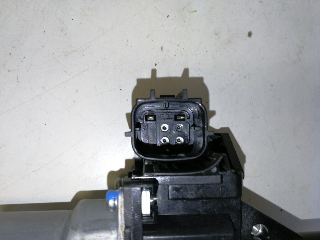 Nissan Navara (D23) bal hátsó ablakemelõ motor 827313SB0B 4. kép