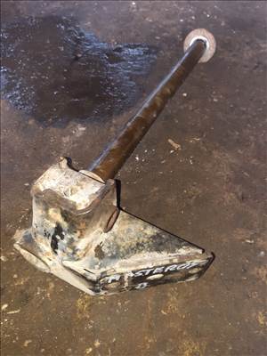 Renault Master 03-10 Bal Első Lengőkar Tartó Konzol