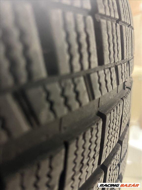  255/45R19" használt Kumho téli gumi(4db) 6. kép