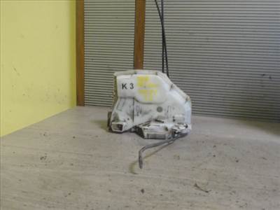 SUZUKI SWIFT 05-10 Jobb első ajtó zárszerkezet központizáras