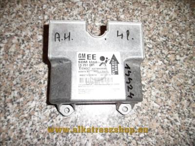 OPEL Astra H Zafira B légzsák indító 13251081 